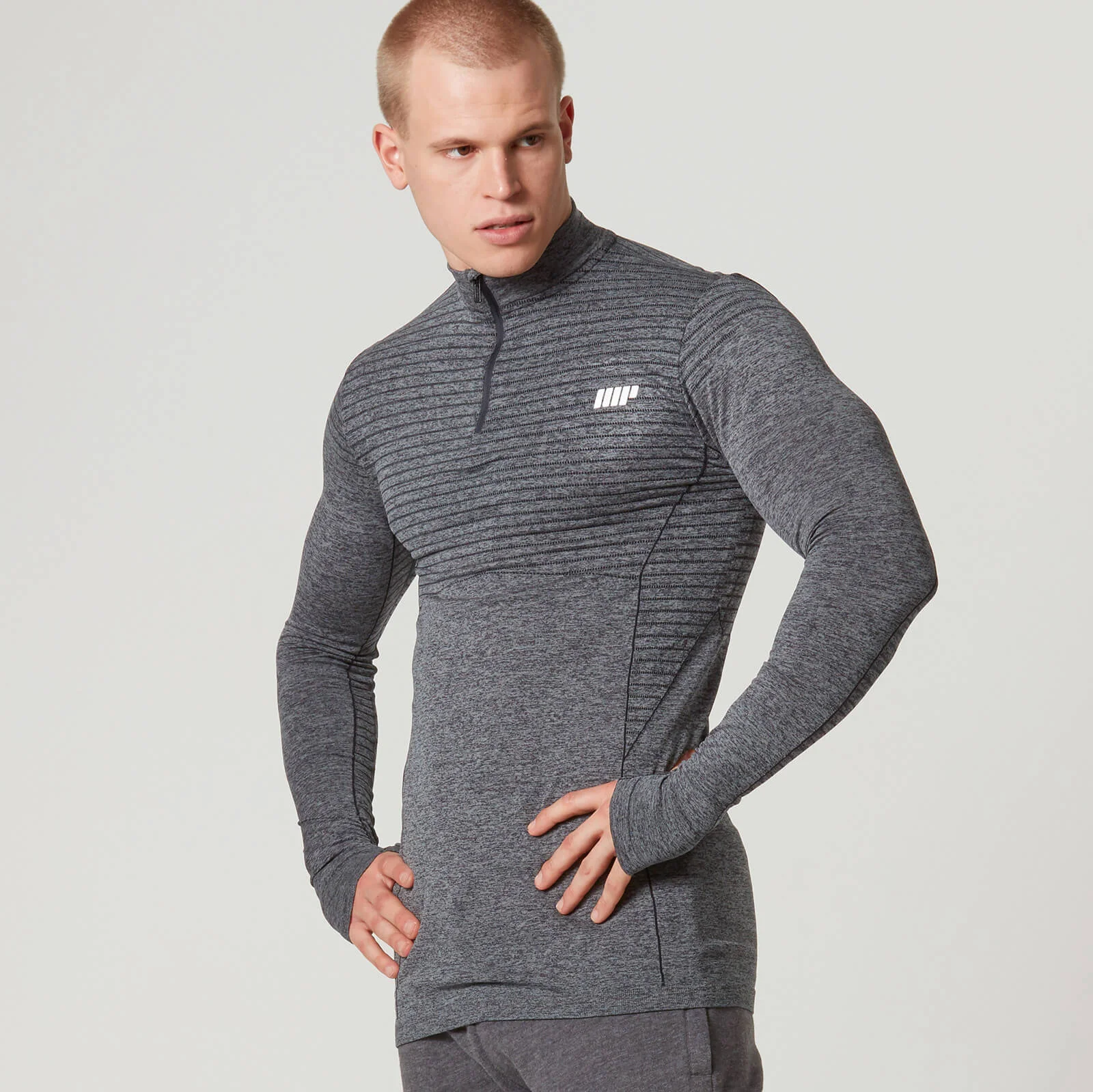 Seamless ¼ Zip-Top - S - Black Image 1