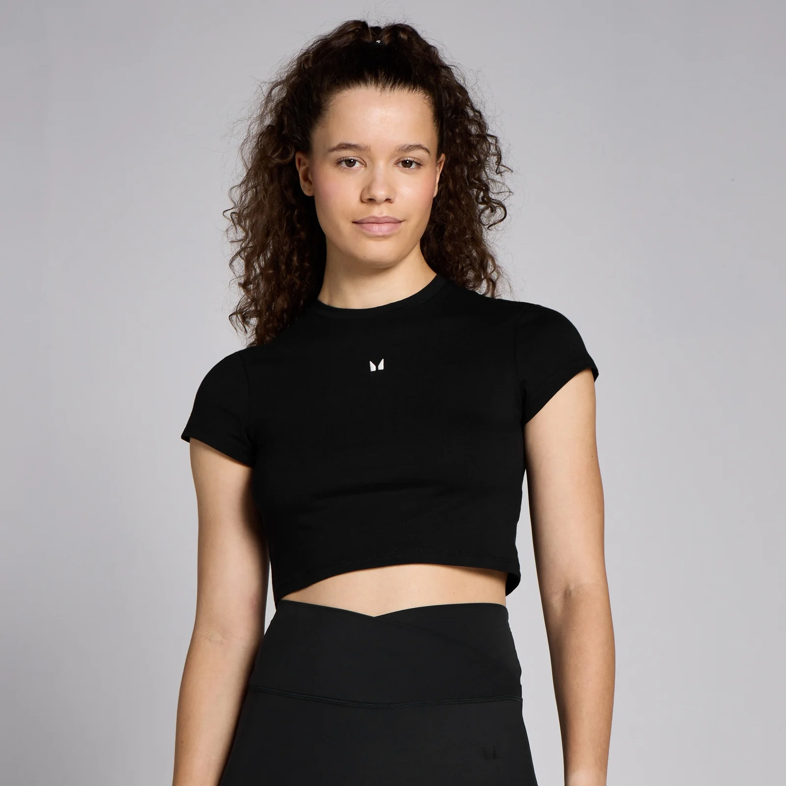 MP Women's Basics Body Fit Short Sleeve Crop T-Shirt - Black - XS Image 1