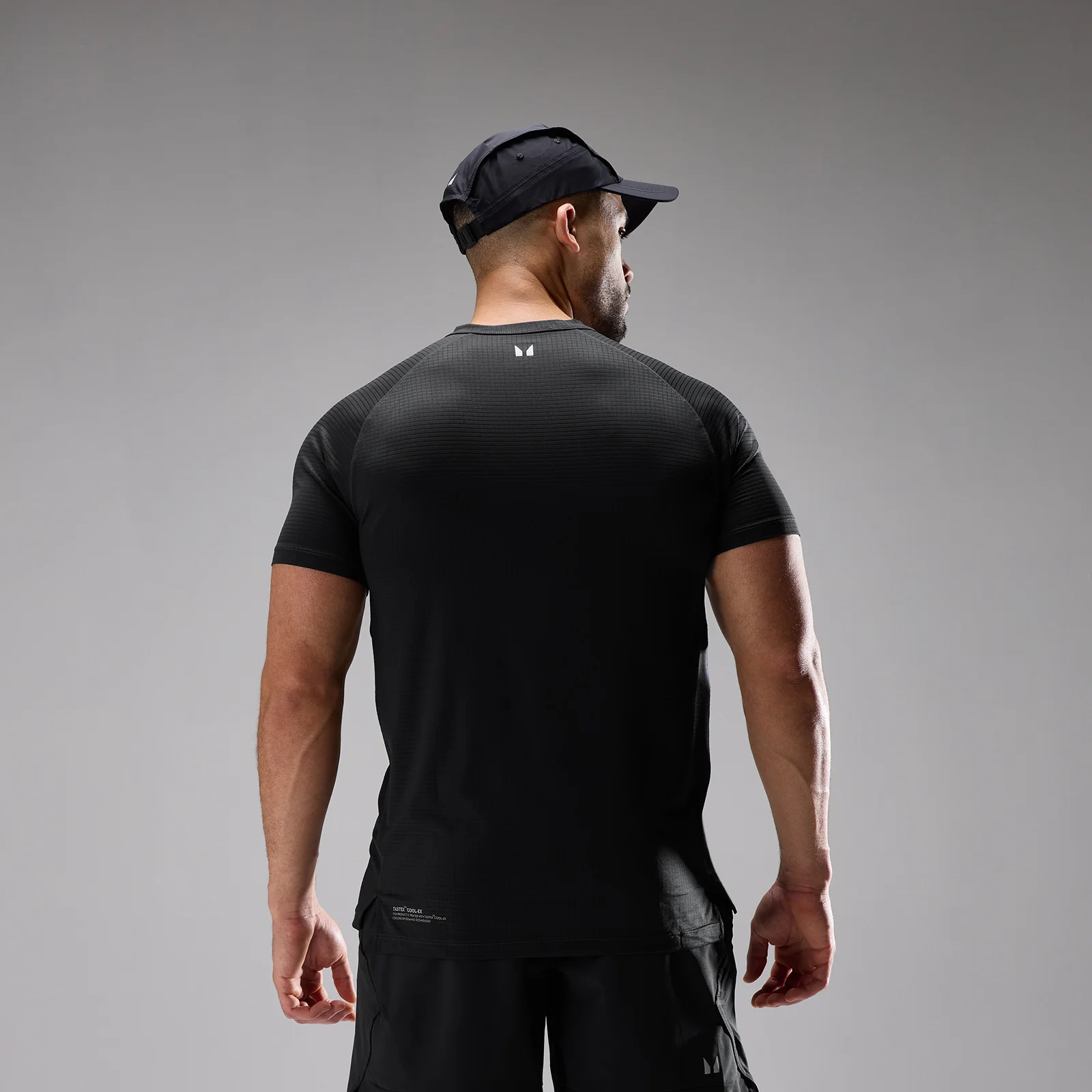 MP Men's Training Ultra Gridded T-Shirt - Black - M Image 2